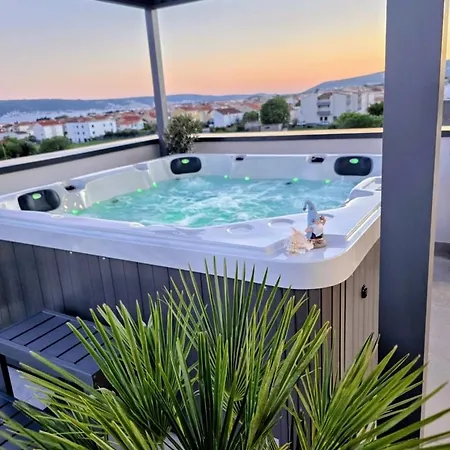 Luxury Olive Sky Apartmán